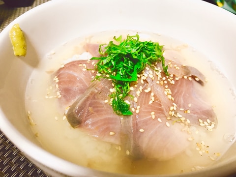 二度美味しい!鰤の漬け丼出汁茶漬け